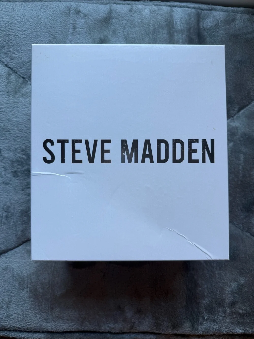 Steve Madden Maroon Hat and Scarf Set